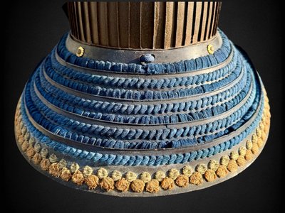 Kabuto De Samurai à 62 Lamelles En Fer Forgé - Période Edo (1603-1868).