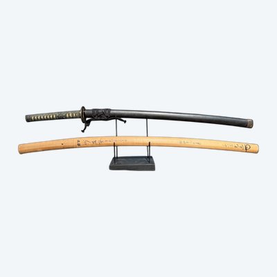 Sabre Japonais Katana, signé par Tomoshige, Avec Certificat NBTHK - fin Muromachi.