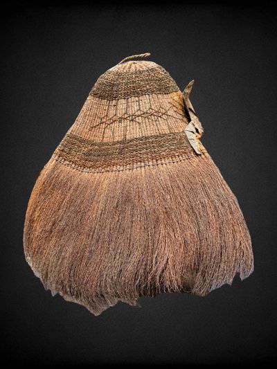 Culture Aïnu - Coiffe De Pluie En Fibre Végétale Tressée - XIXe Siècle.