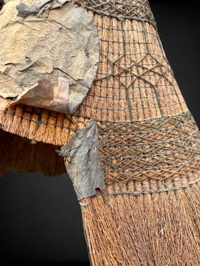 Culture Aïnu - Coiffe De Pluie En Fibre Végétale Tressée - XIXe Siècle.