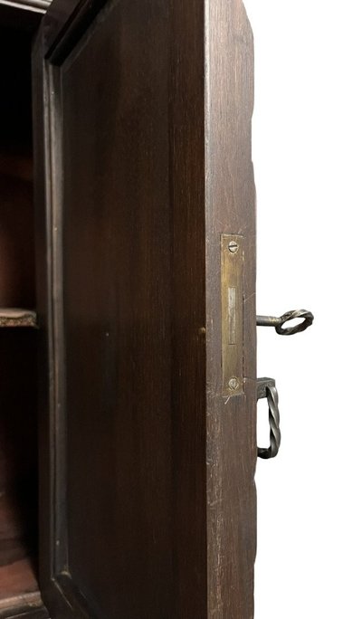 Large Renaissance chateau buffet cabinet in solid walnut circa 1850