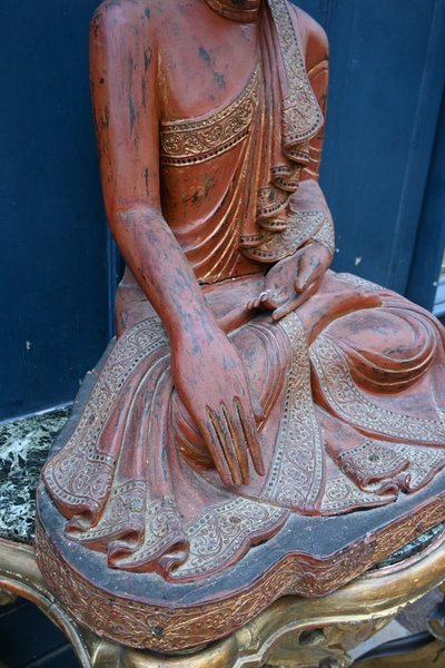 importante statue de Boudha en laque rouge XIX
