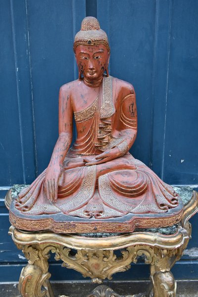 importante statue de Boudha en laque rouge XIX