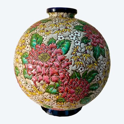 Emaillierte Blumenvase aus Longwy - Einzelstück signiert M. P. Chevallier, Januar 1943