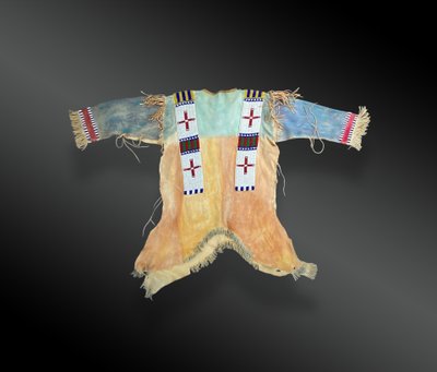 HEMD DES MANNS INDIENS DER PLAINES, LAKOTA, DAKOTA des Südens