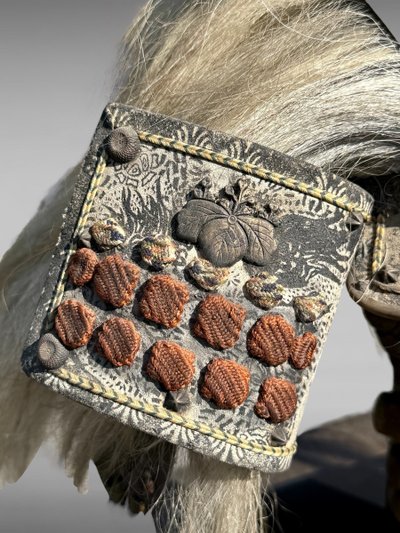 Kabuto De Samurai orné de crin blanc - Période Edo (1603-1868).
