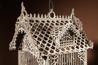   Cage à oiseaux rare, art populaire, ajourée, style continental, vers 1920.