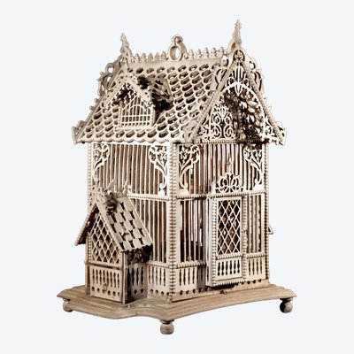   Cage à oiseaux rare, art populaire, ajourée, style continental, vers 1920.