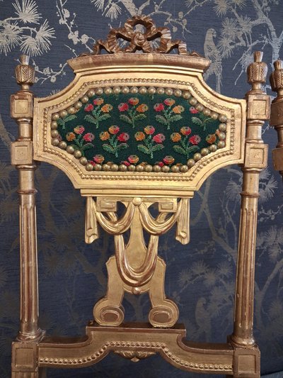 Coppia di sedie in legno dorato stile Luigi XVI XIX