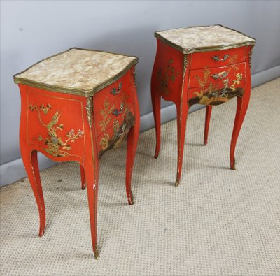 chevets en laque de style louis XV