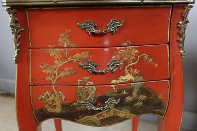 chevets en laque de style louis XV