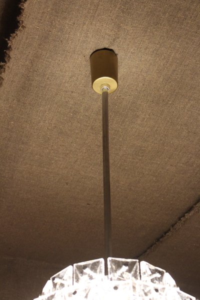 Italian chandelier from the 1970s