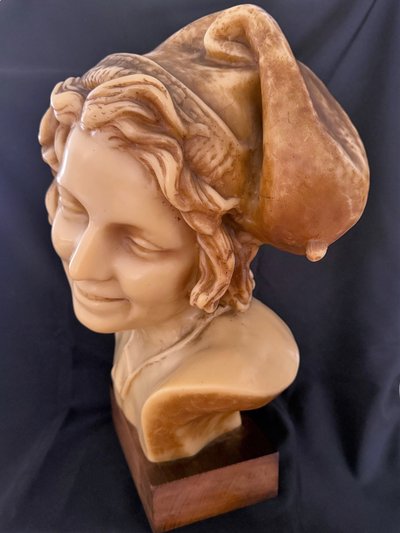 Magnificent "Neapolitan Laugher" sculpture