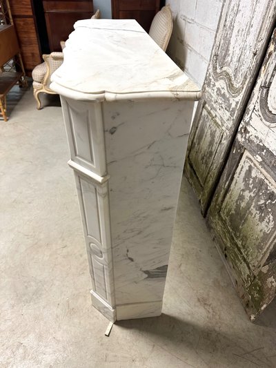 Cheminée pompadour en marbre 19e siècle 