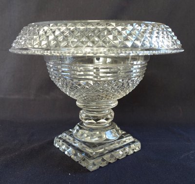 Le Creusot: cut crystal compotier bowl, centerpiece, Empire Restoration period