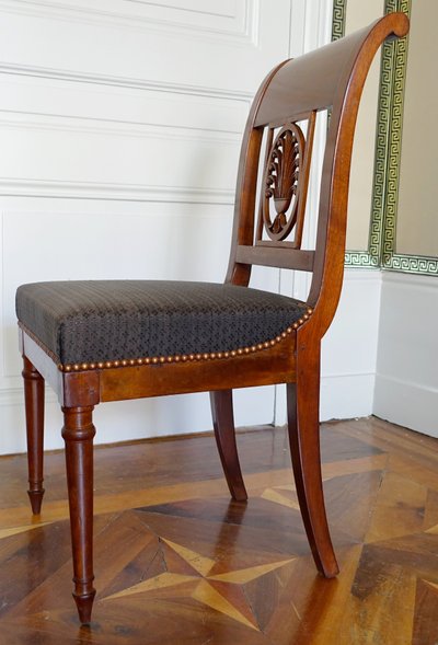 Jacob Desmalter: pair of Empire period mahogany chairs, horsehair - stamped
