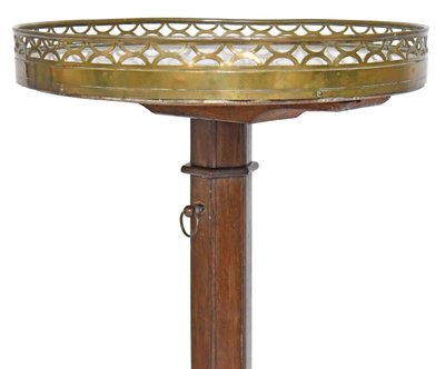 Guéridon à crémaillère de style Louis XVI 