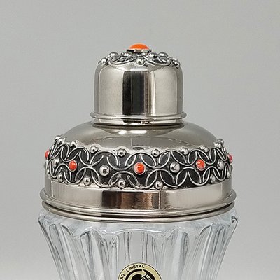 Superbe shaker à cocktail en cristal taillé des années 1960, décoré de coraux rouges. Fabriqué en Italie.