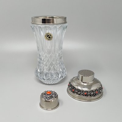 Superbe shaker à cocktail en cristal taillé des années 1960, décoré de coraux rouges. Fabriqué en Italie.