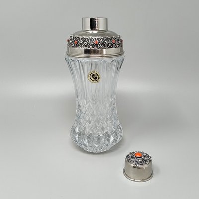 Superbe shaker à cocktail en cristal taillé des années 1960, décoré de coraux rouges. Fabriqué en Italie.