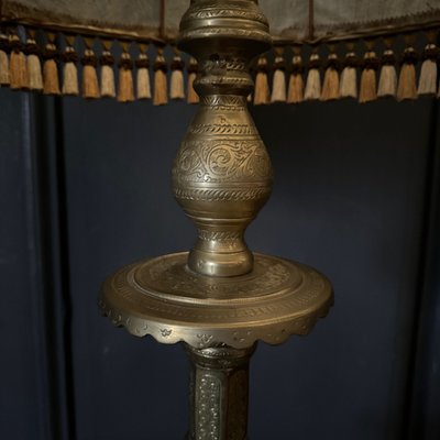 Lampada da terra orientale in ottone, inizio XX secolo