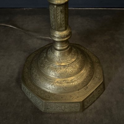 Lampada da terra orientale in ottone, inizio XX secolo