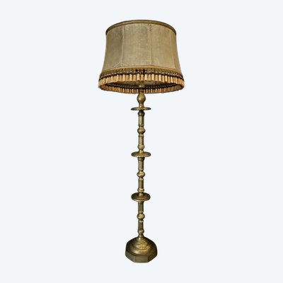 Lampada da terra orientale in ottone, inizio XX secolo