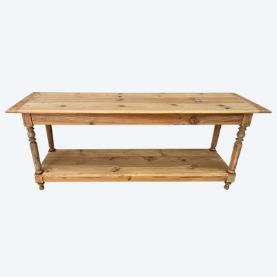 Raw pine draper table