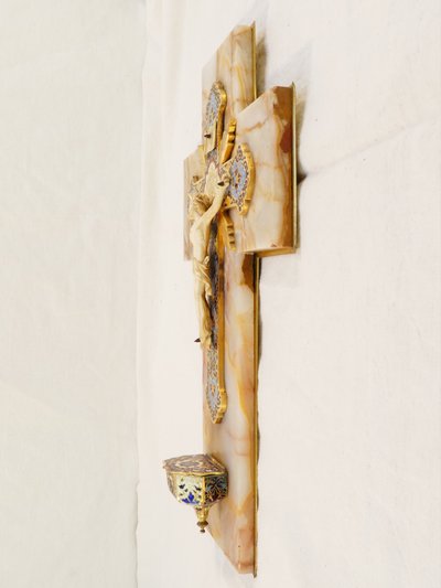 LARGE CRUCIFIX wall-mounted BENITIER in onyx and cloisonné gilt bronze 19th century