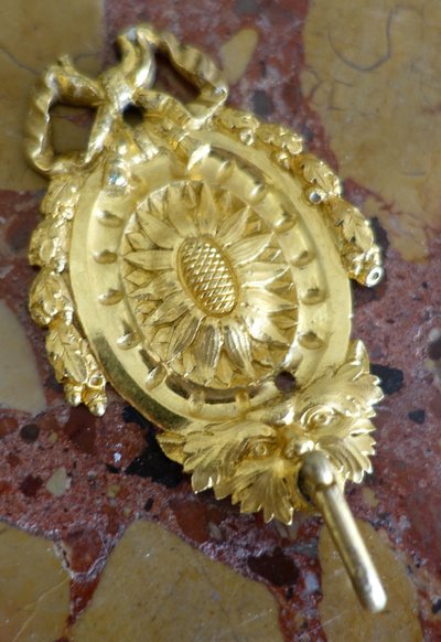 Paire de porte-montres Louis XVI en bronze ciselé et doré au mercure - ideal suspente miniature