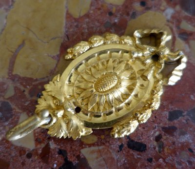 Paire de porte-montres Louis XVI en bronze ciselé et doré au mercure - ideal suspente miniature