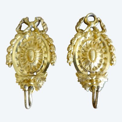 Paire de porte-montres Louis XVI en bronze ciselé et doré au mercure - ideal suspente miniature