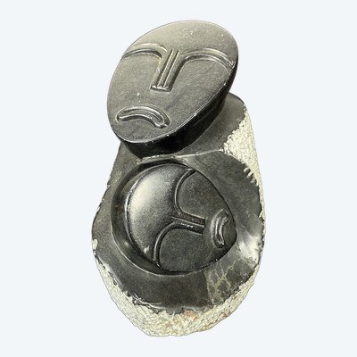 Zimbabwe, Shona Art, Contemporary serpentine sculpture dating from the 1980s.