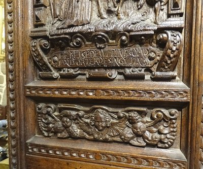 Flämischer Renaissance-Eichenschrank mit geschnitzten Karyatidenplatten, Cluny, 16. Jahrhundert