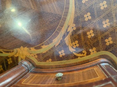 Schreibtisch im Louis XVI-Stil aus den Werkstätten von L. Bettenfeld, Paris