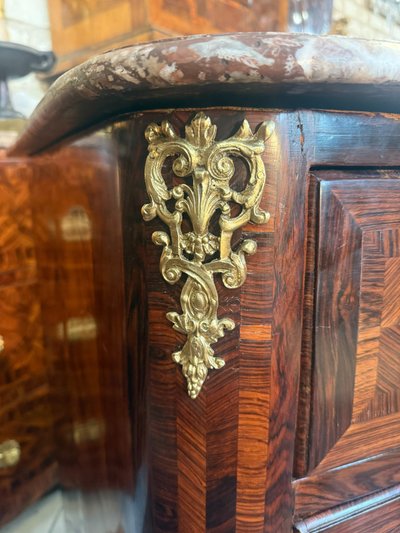 COMMODE XVIIIème d’époque REGENCE