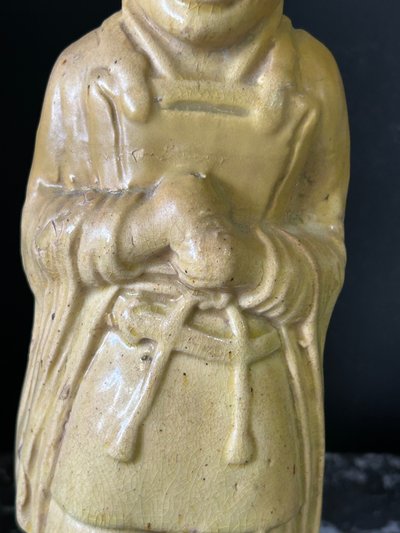 Statua funeraria in ceramica dalla Cina, periodo Sui (581-618) - dinastia Tang - N° 5