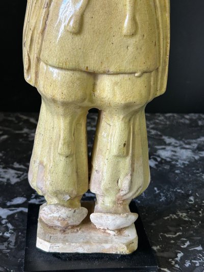 Statua funeraria in ceramica dalla Cina, periodo Sui (581-618) - dinastia Tang - N° 5