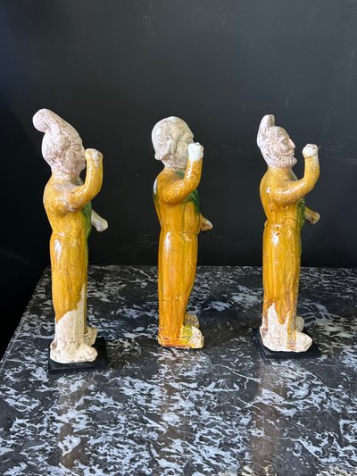 Set di statuette di tre sposi Ceramica cinese Periodo Tang (618-907) dinastia