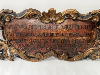 Panneau a encadrement en bois sculpté patiné XVIII siècle