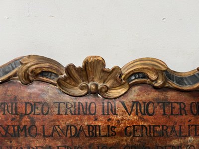 Panneau a encadrement en bois sculpté patiné XVIII siècle