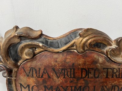 Panneau a encadrement en bois sculpté patiné XVIII siècle