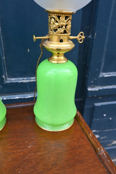 Paar Lampen aus Opalin-Glas XIX, Provenienz Madeleine Castaing