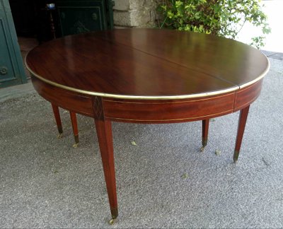 Table de conférence ou de banquet en acajou massif, 6 mètres