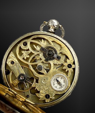 Montre chronomètre de poche argent, avec boussole France début XIXème siècle