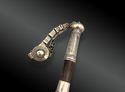 CRAVACHE CUIR ET ARGENT XXème siècle