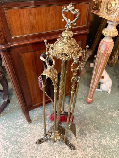 Accessories / Bronze fireplace set, Napoleon III period