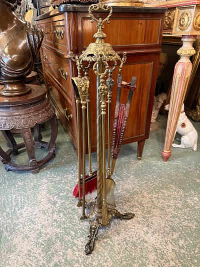 Accessories / Bronze fireplace set, Napoleon III period