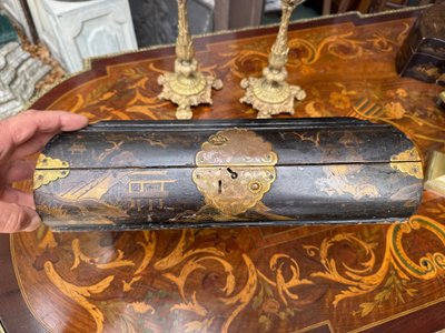 Chinese lacquer wig box, 18th century