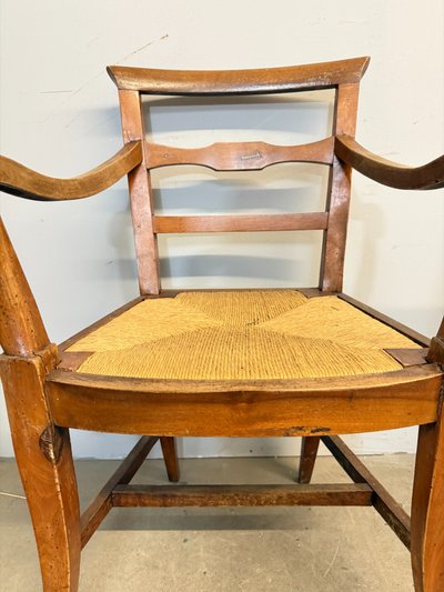Fauteuil ancien en noyer de la fin du 18ème siècle, Toscane, Louis XVI garni 91x56x45